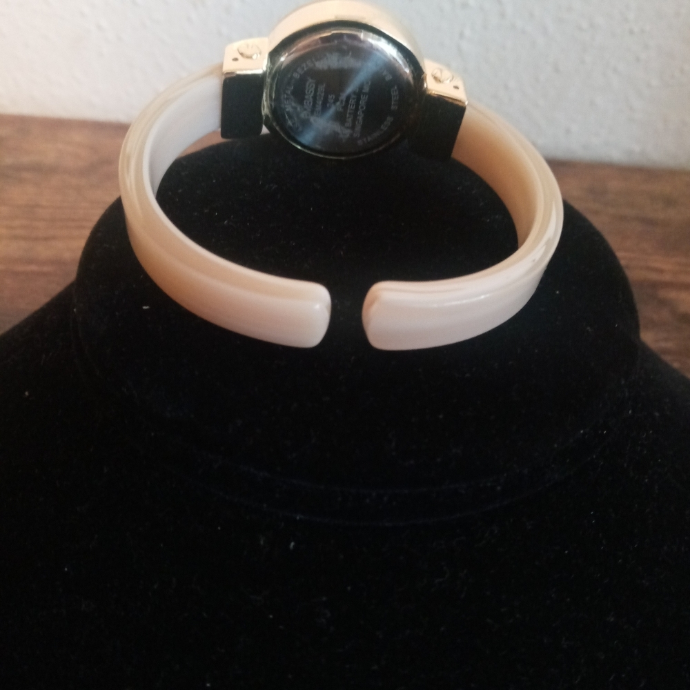 Embassy Cuff watch - Picture 4 of 5